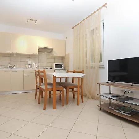 Fuer 4 Personen Ca 38 Qm In Liznjan, Istrien Suedkueste Von Istrien Apartment